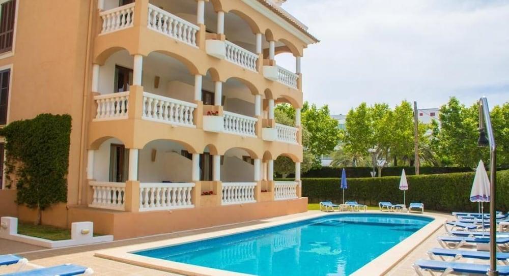 Apartamentos S'Olivera Canyamel  Exterior photo