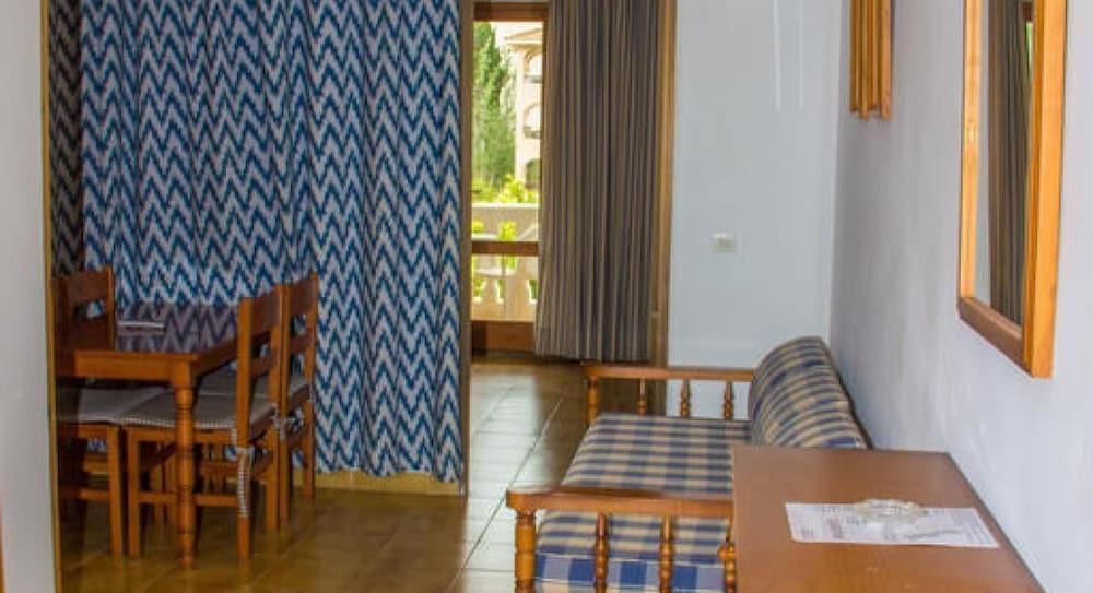 Apartamentos S'Olivera Canyamel  Exterior photo